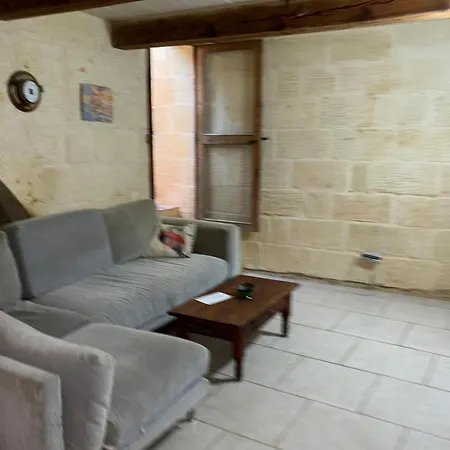 Farmhouse Qala Vakantiehuis *
